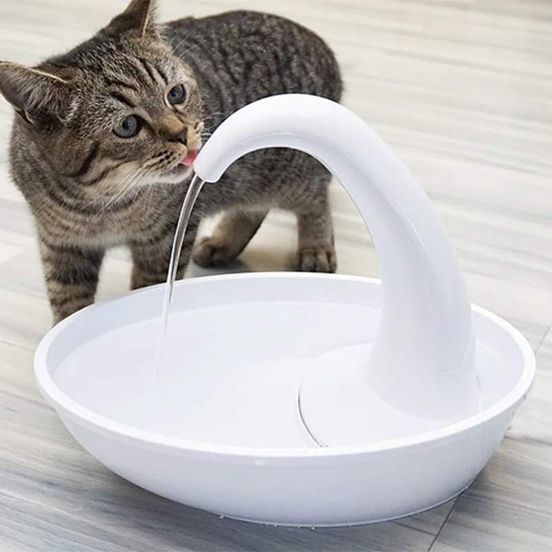 Pet Drinking Fountain Cat Feeding Water Flowing Fountain / Fuente de agua para mascotas Fuente de agua corriente para gatos